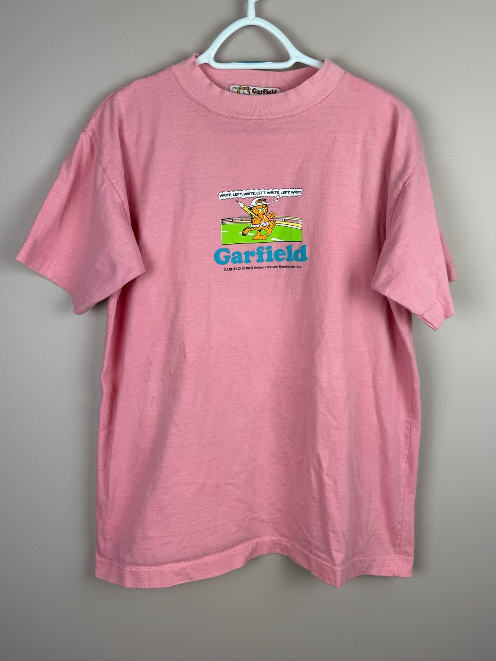 Vintage pink GARFIELD t-Shirt Large 1978 Jim Davis 100% cotton 70s